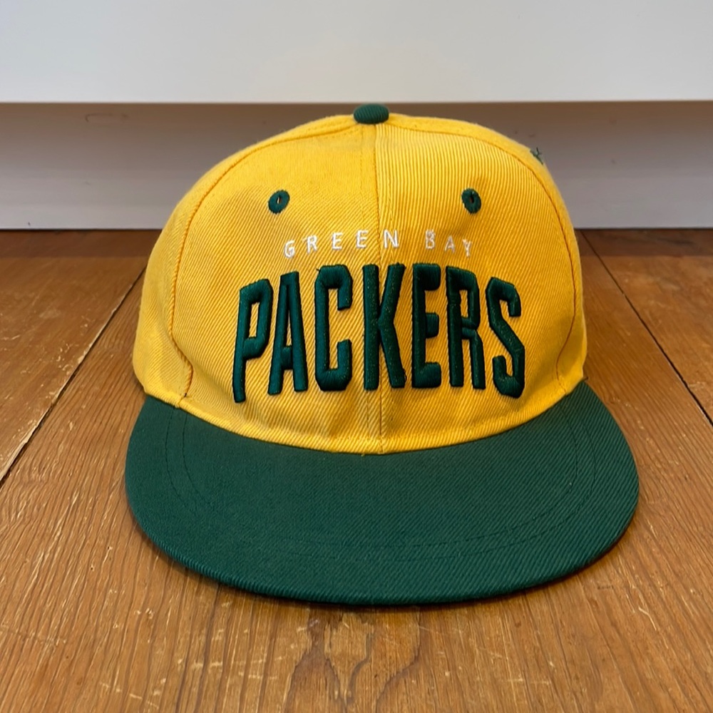 Green Bay Packers NFL Budweiser hat, yellow SnapBack hat